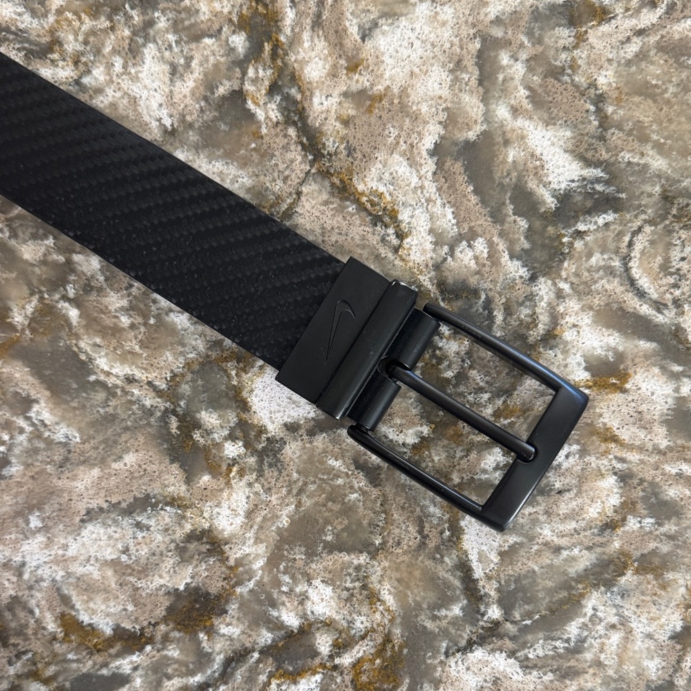 Nike Men's Dark Belt with Textured Design / W14